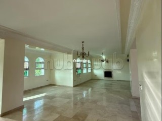 Location villa non meublée 5 belles chambres. Piscine et cheminée - Villa à louer - Tanger