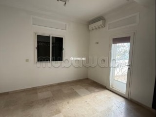 Location villa non meublée 5 belles chambres. Piscine et cheminée - Villa à louer - Tanger