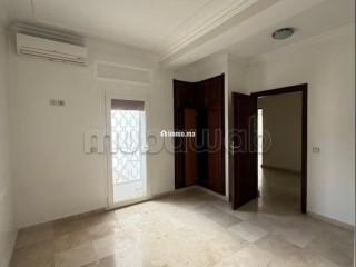 Location villa non meublée 5 belles chambres. Piscine et cheminée - Villa à louer - Tanger
