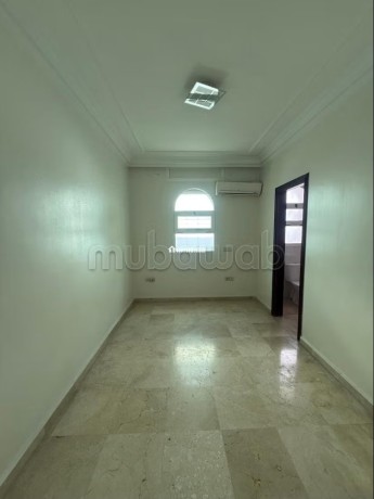 location-villa-non-meublee-5-belles-chambres-piscine-et-cheminee-big-15