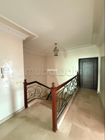 location-villa-non-meublee-5-belles-chambres-piscine-et-cheminee-big-19