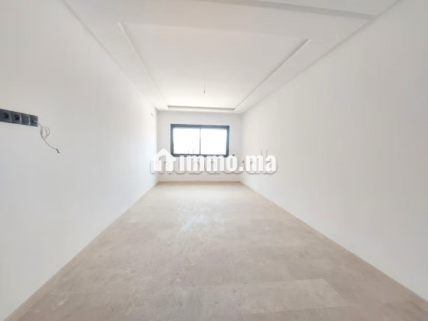 a-louer-appartement-neuf-avec-piscine-a-semlalia-big-3