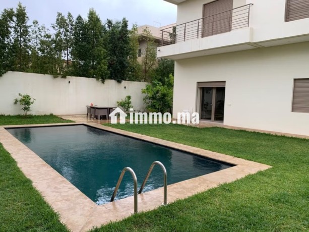 splendide-villa-contemporaine-a-louer-longue-duree-big-0
