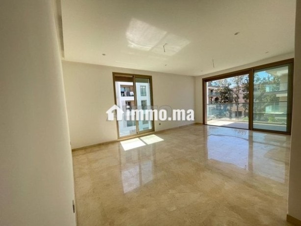 appartement-a-louer-130-m2-a-rabat-souissi-big-1