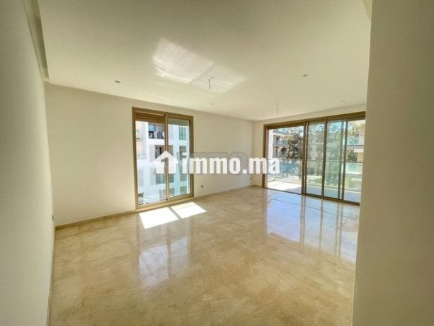appartement-a-louer-130-m2-a-rabat-souissi-big-2