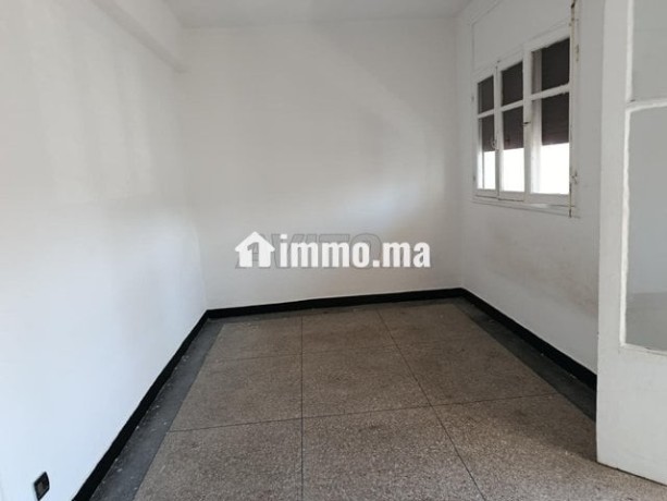 un-tres-bon-appartement-vide-a-loue-big-4