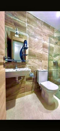 appartement-de-vacances-a-louer-a-ain-amiyer-2-pieces-porte-blindee-salon-marocain-traditionnel-big-7