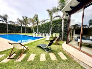 a-louer-villa-luxueuse-meublee-avec-ascenseur