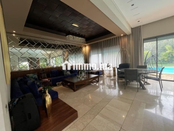 maison-de-haut-standing-a-vendre-a-ain-diab-4-chambres-porte-blindee-et-systeme-de-double-vitrage-big-3