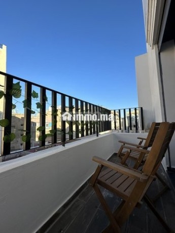studio-meuble-a-louer-en-plein-maarif-40-m2-big-0