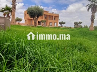 villa-titree-a-vendre-a-tameslouht