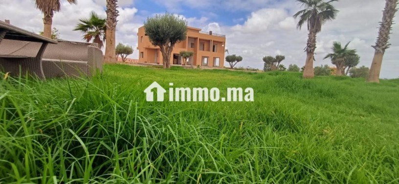villa-titree-a-vendre-a-tameslouht-big-0