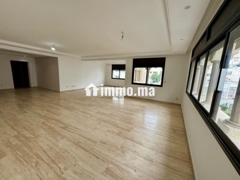 Appartement de standing derrière Zara - Location Immobilier - Casablanca - photo 1