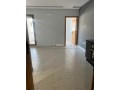 bel-appartement-en-location-a-roches-noires-1-chambre-parking-et-ascenseur-small-3