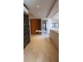 spacieux-appartement-vide-4-chambres-small-2