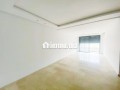 magnifique-studio-sans-vis-a-vis-a-vendre-small-0