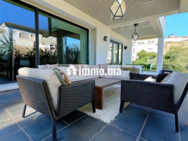 somptueuse-villa-angle-vue-sur-mer-big-1