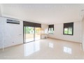 villa-vide-850-m2-a-louer-avec-piscine-privee-les-portes-small-14