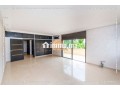 villa-vide-850-m2-a-louer-avec-piscine-privee-les-portes-small-15