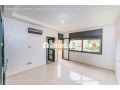 villa-vide-850-m2-a-louer-avec-piscine-privee-les-portes-small-8