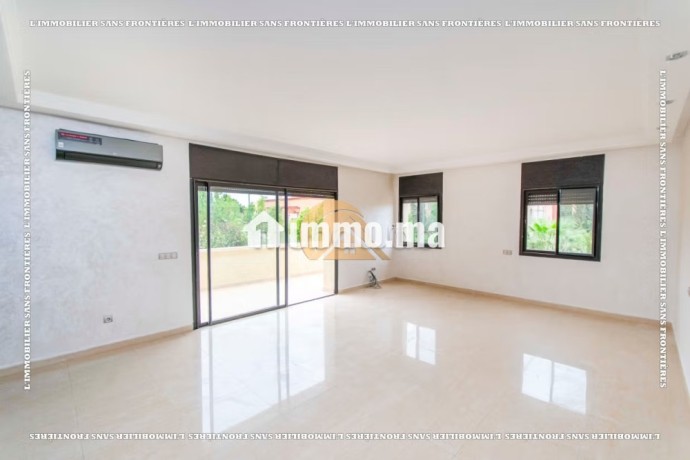 villa-vide-850-m2-a-louer-avec-piscine-privee-les-portes-big-14