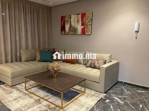 magnifique-studio-meuble-big-0