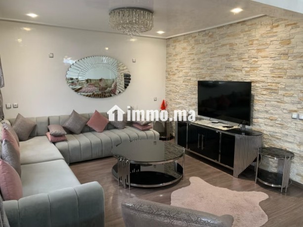 appartement-3-chambres-avec-grand-terrasse-big-0