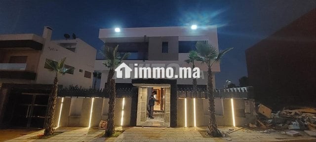 villa-haut-standing-avec-piscine-big-0