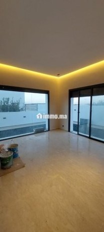 villa-haut-standing-avec-piscine-big-2