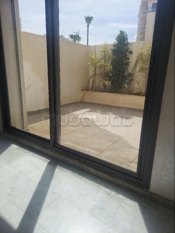 appartement-vide-au-quartier-les-princesses-big-5