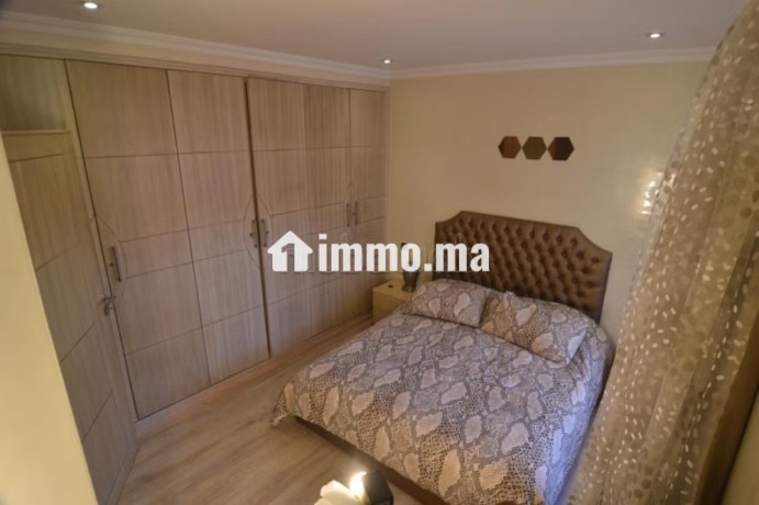 appartement-bien-situe-a-maarif-extension-big-4