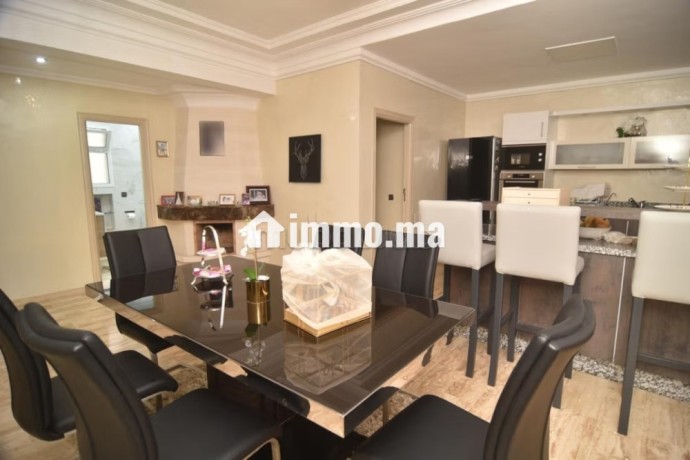 appartement-bien-situe-a-maarif-extension-big-7