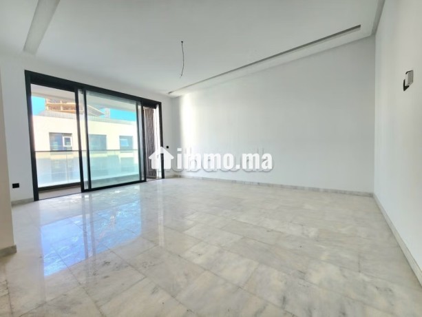 superbe-appartement-a-louer-a-casablanca-finance-city-3-grandes-pieces-ascenseur-et-stationnement-big-0