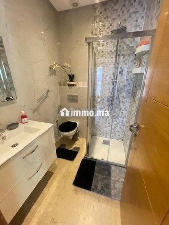 bel-apparement-dans-une-belle-residence-piscine-big-9