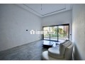 studio-de-luxe-de-88-m2-vue-piscine-small-2