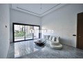 studio-de-luxe-de-88-m2-vue-piscine-small-4