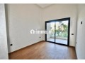 studio-de-luxe-de-88-m2-vue-piscine-small-6