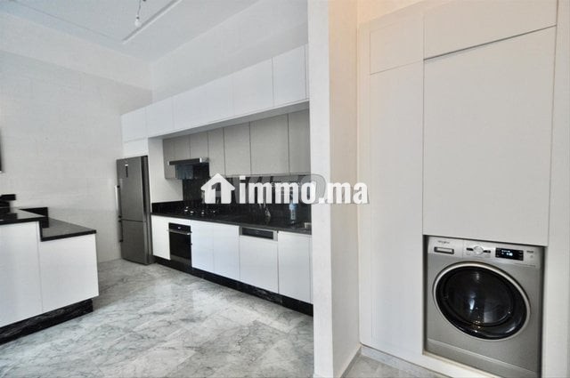 studio-de-luxe-de-88-m2-vue-piscine-big-3