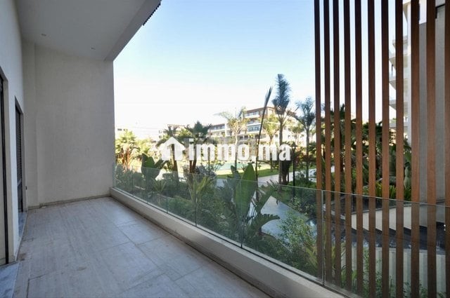 studio-de-luxe-de-88-m2-vue-piscine-big-5