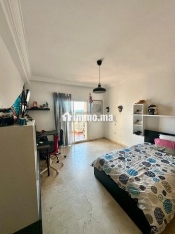 appartement-haut-de-gamme-de-183-m2-non-meuble-big-7