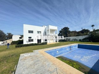villa-avec-piscine-a-vendre-harhoura