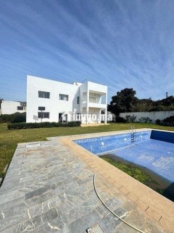 villa-avec-piscine-a-vendre-harhoura-big-7
