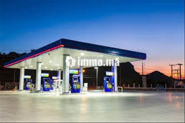 un-hectares-pour-station-service-big-0