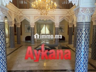 Vente Exclusive Villa Majestueuse à Marrakech - Villa à vendre