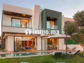 villa-de-luxe-meuble-moderne-4-suites