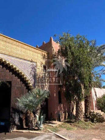 splendide-villa-a-vendre-sur-la-route-de-lourika-big-5