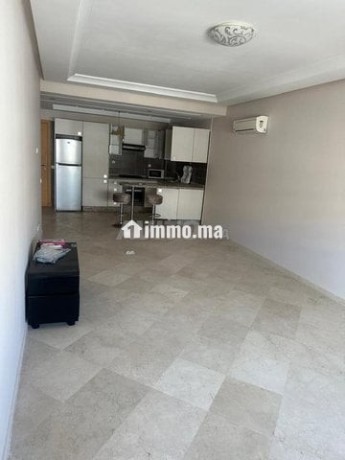studio-vide-a-louer-parc-plaza-big-1