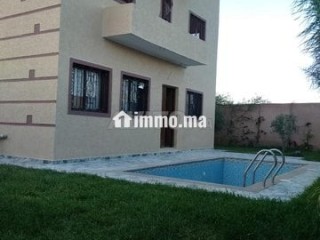 villa-avec-piscine-titre-400m2