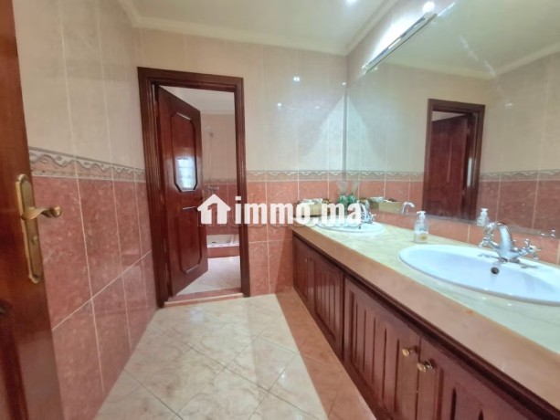 villa-a-louer-meublee-au-coeur-de-bouskoura-sud-big-4