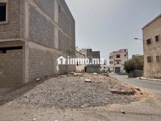 bkaa-ardy-b-anza-alhsny-100mtr